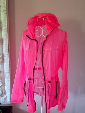 TLA by Morgan Stewart Neon Pink Hooded Windbreaker Jacket - Size M